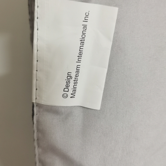 Mainstream Polar Bear Table Runner Holiday Snowflake 13X72 - Picture 7 of 7